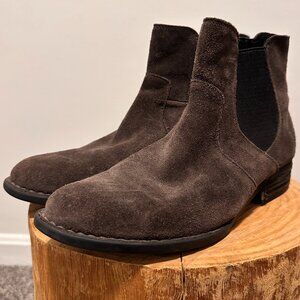 Women's Born Taupe Suede Ankle Boots Size 10M CQG20